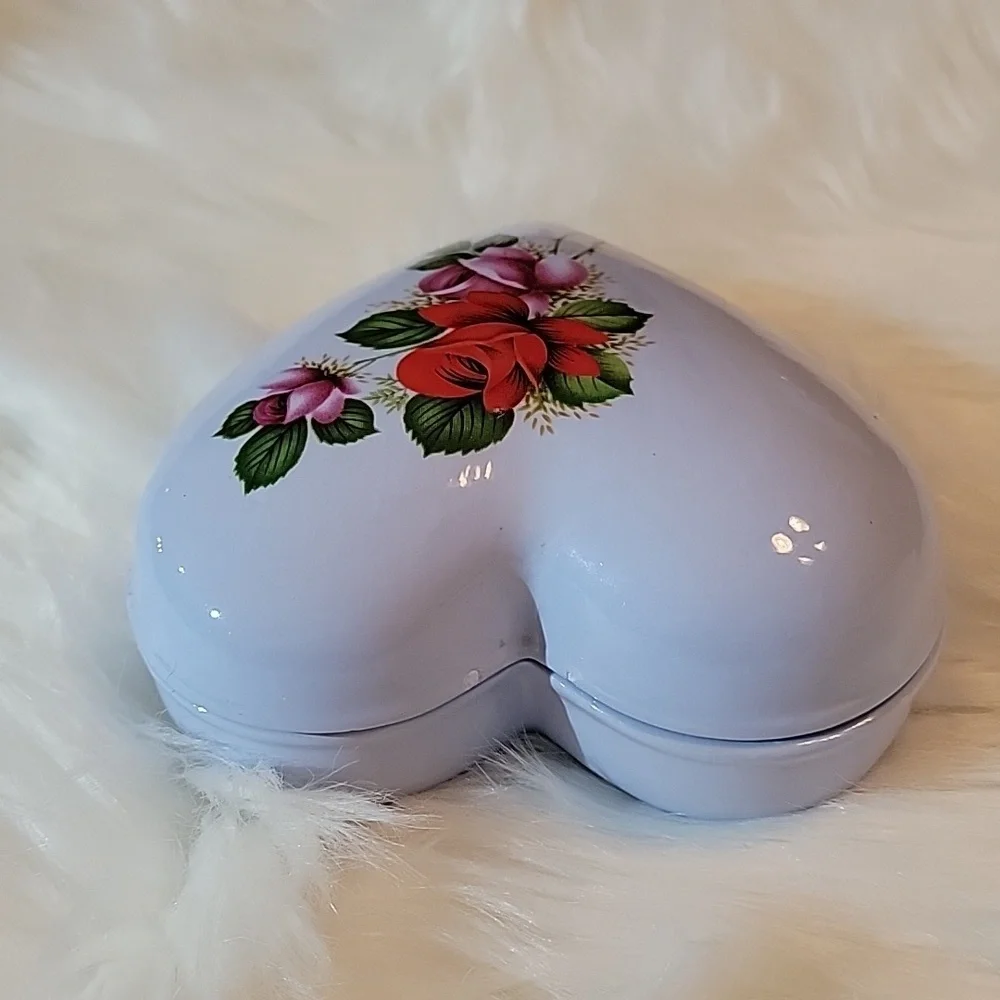 Ceramic Rose Heart Shaped Trinket Jewelry Box